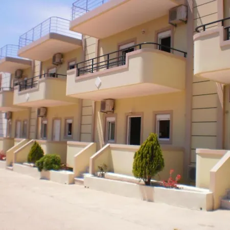 Sunny Daire Makrýgialos